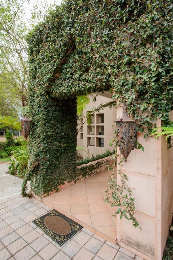 4 Gazelle Guesthouse Mbombela Exterior photo